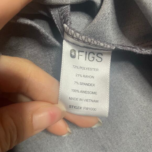 FIGS Catarina Large Grey Scrub Top V Neck CNA RN VET Charcoal - Picture 3 of 4